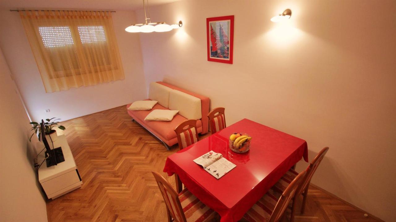 Apartment Jen Omis Luaran gambar