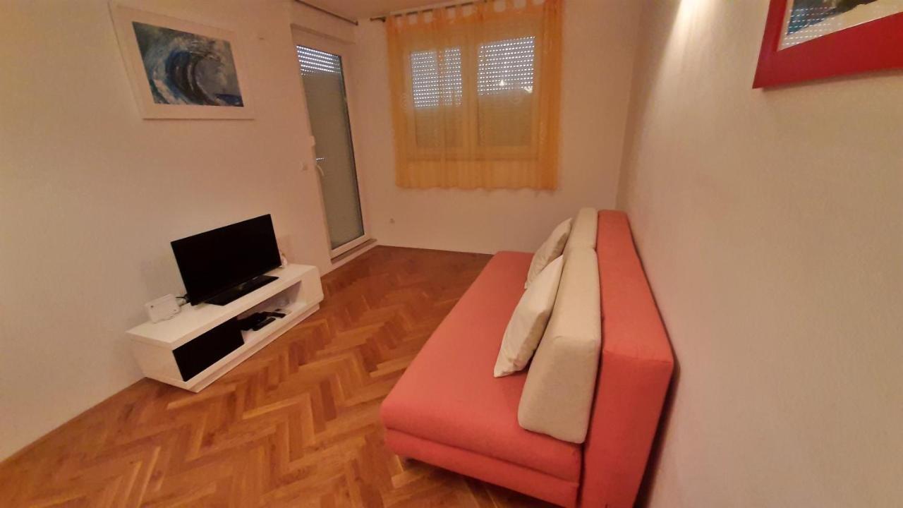Apartment Jen Omis Luaran gambar