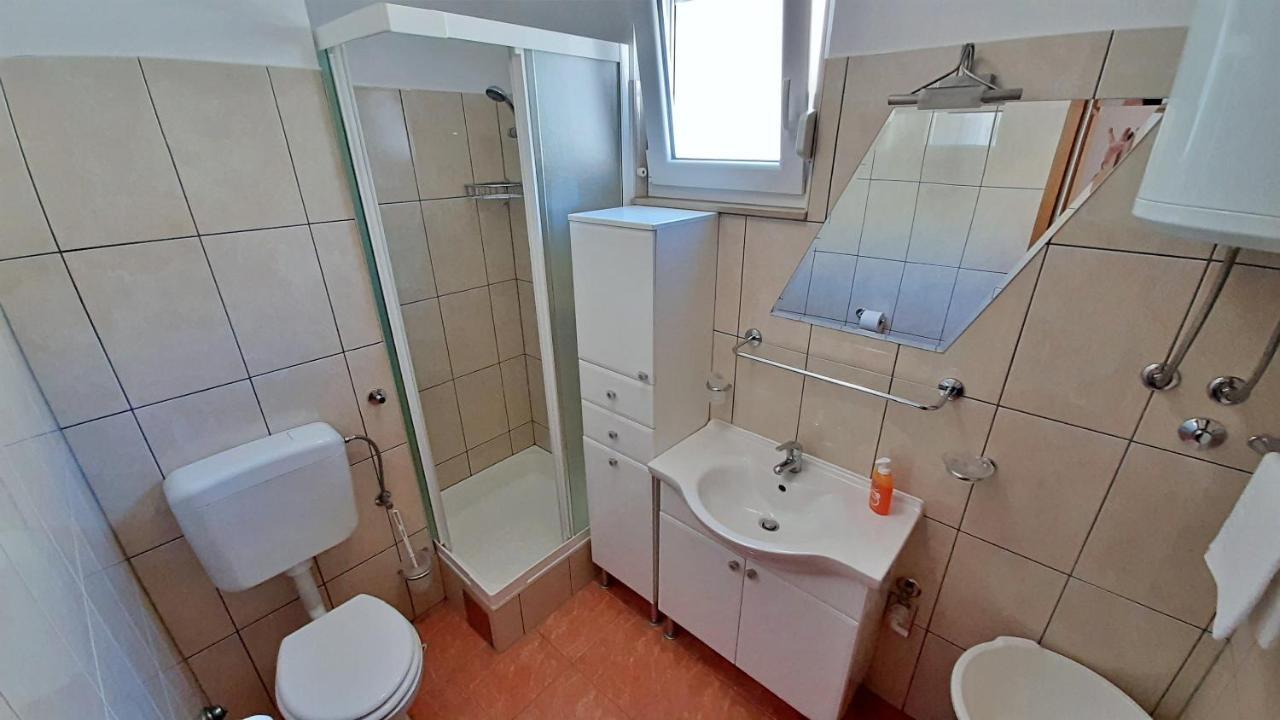 Apartment Jen Omis Luaran gambar