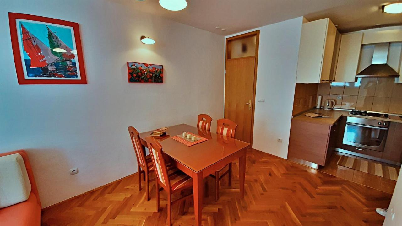 Apartment Jen Omis Luaran gambar