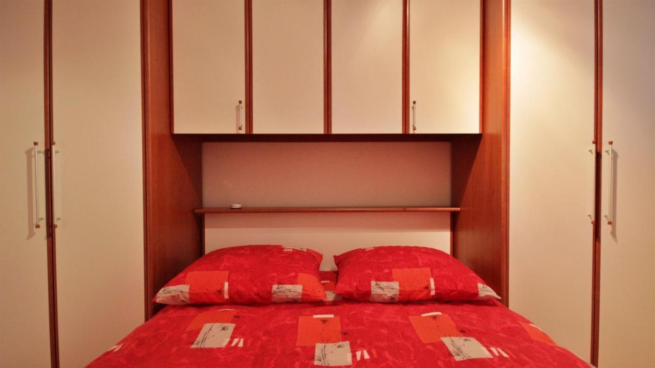 Apartment Jen Omis Luaran gambar
